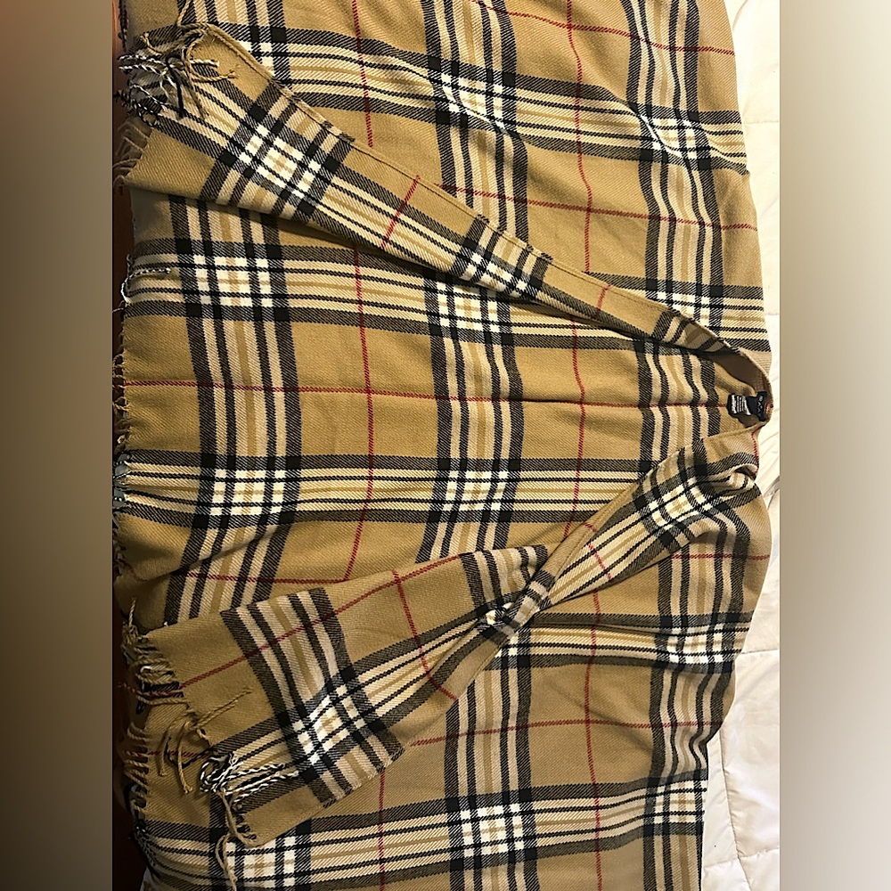 One size burberry pattern  style shawl